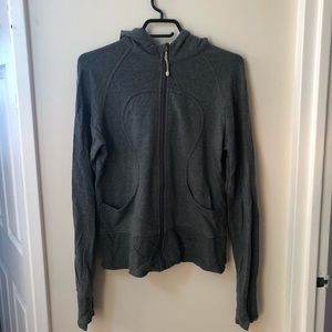 Lululemon grey stretchy sweater